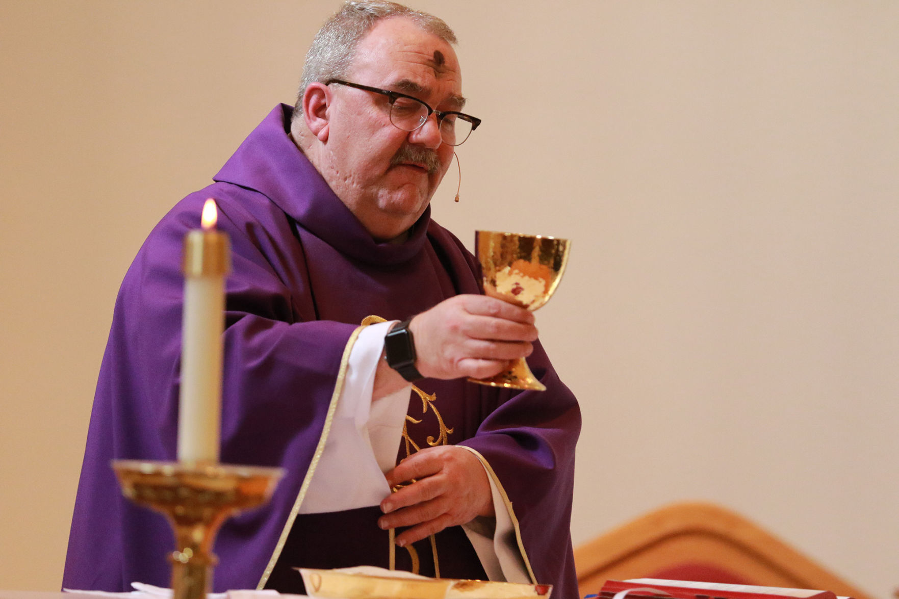 PHOTOS- Ash Wednesday noon service St. Agnes 20200226823.jpg